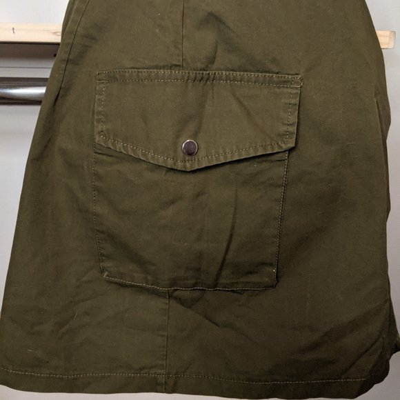 H&M Olive Green Utilitarian Cotton Wraparound Skirt with Cargo Pockets - Picture 3 of 3